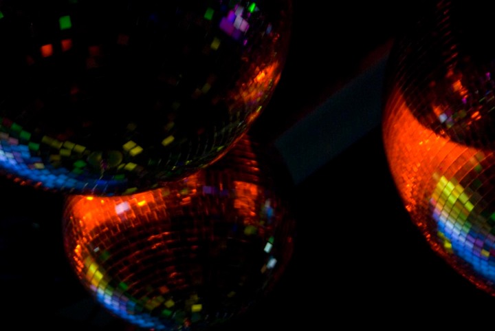 mirror balls with colors